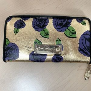 Betsy Johnson wallet